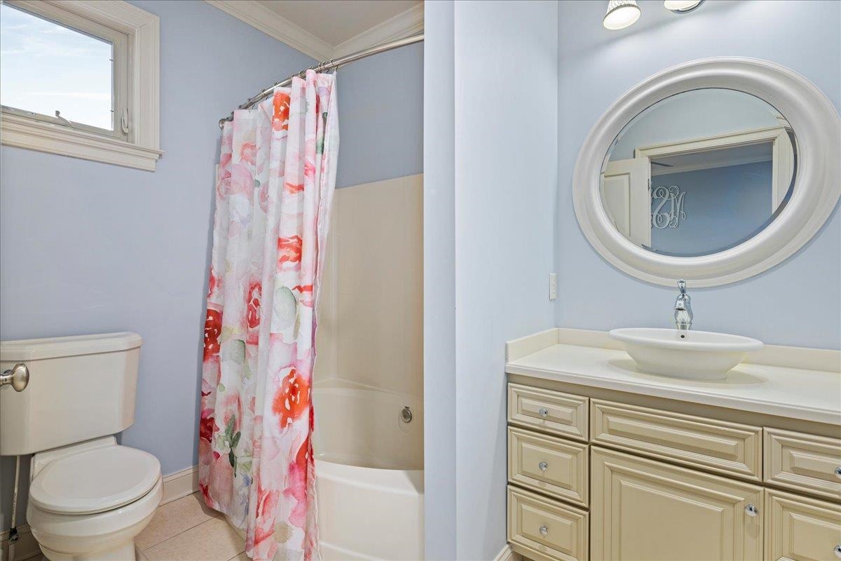635 FREDERICK RD, ROCKINGHAM, Virginia 22801, 6 Bedrooms Bedrooms, ,4 BathroomsBathrooms,Residential,635 FREDERICK RD,677274 MLS # 677274 635 FREDERICK RD, ROCKINGHAM, Virginia 22801, 6 Bedrooms Bedrooms, ,4 BathroomsBathrooms,Residential,635 FREDERICK RD,677274 MLS # 677274