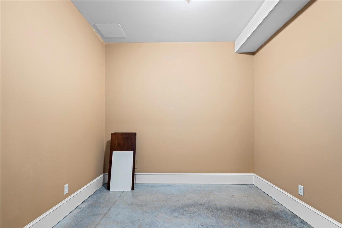 635 FREDERICK RD, ROCKINGHAM, Virginia 22801, 6 Bedrooms Bedrooms, ,4 BathroomsBathrooms,Residential,635 FREDERICK RD,677274 MLS # 677274 635 FREDERICK RD, ROCKINGHAM, Virginia 22801, 6 Bedrooms Bedrooms, ,4 BathroomsBathrooms,Residential,635 FREDERICK RD,677274 MLS # 677274