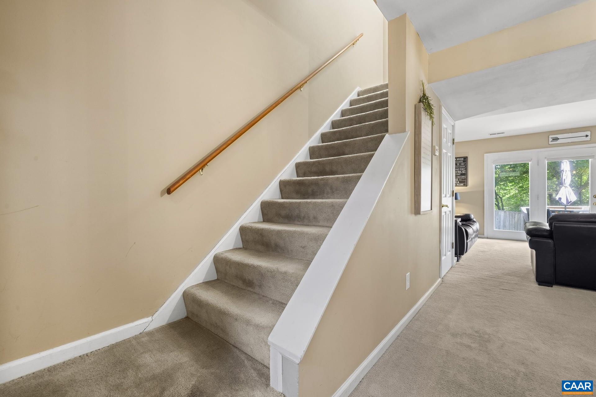 1638 GARDEN CT, CHARLOTTESVILLE, Virginia 22901, 2 Bedrooms Bedrooms, ,2 BathroomsBathrooms,Residential,1638 GARDEN CT,677275 MLS # 677275