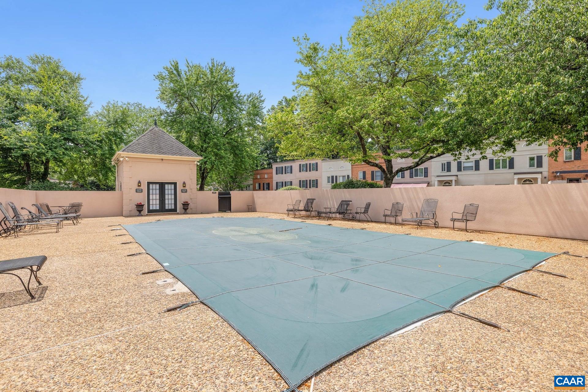 1638 GARDEN CT, CHARLOTTESVILLE, Virginia 22901, 2 Bedrooms Bedrooms, ,2 BathroomsBathrooms,Residential,1638 GARDEN CT,677275 MLS # 677275