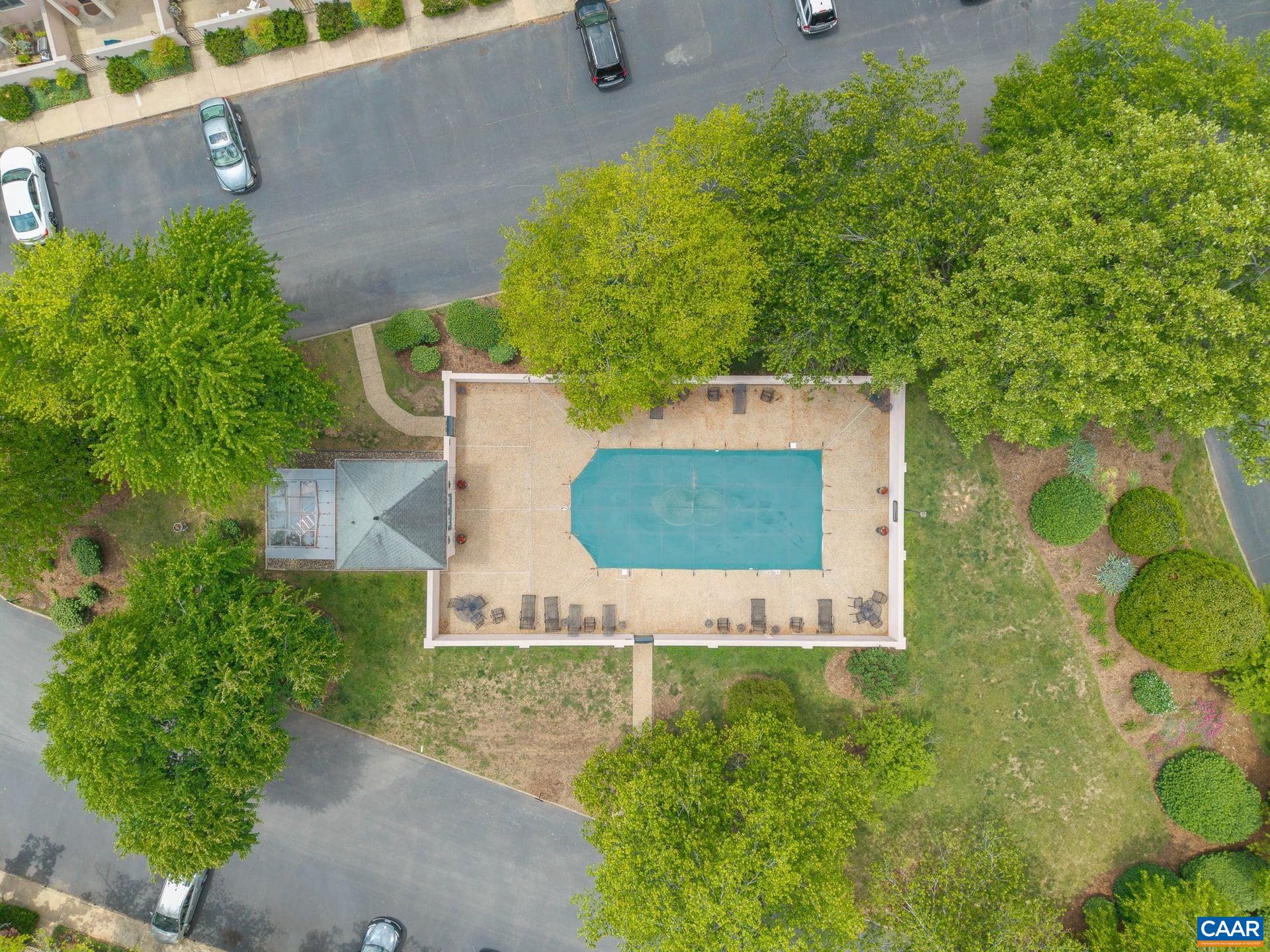 1638 GARDEN CT, CHARLOTTESVILLE, Virginia 22901, 2 Bedrooms Bedrooms, ,2 BathroomsBathrooms,Residential,1638 GARDEN CT,677275 MLS # 677275