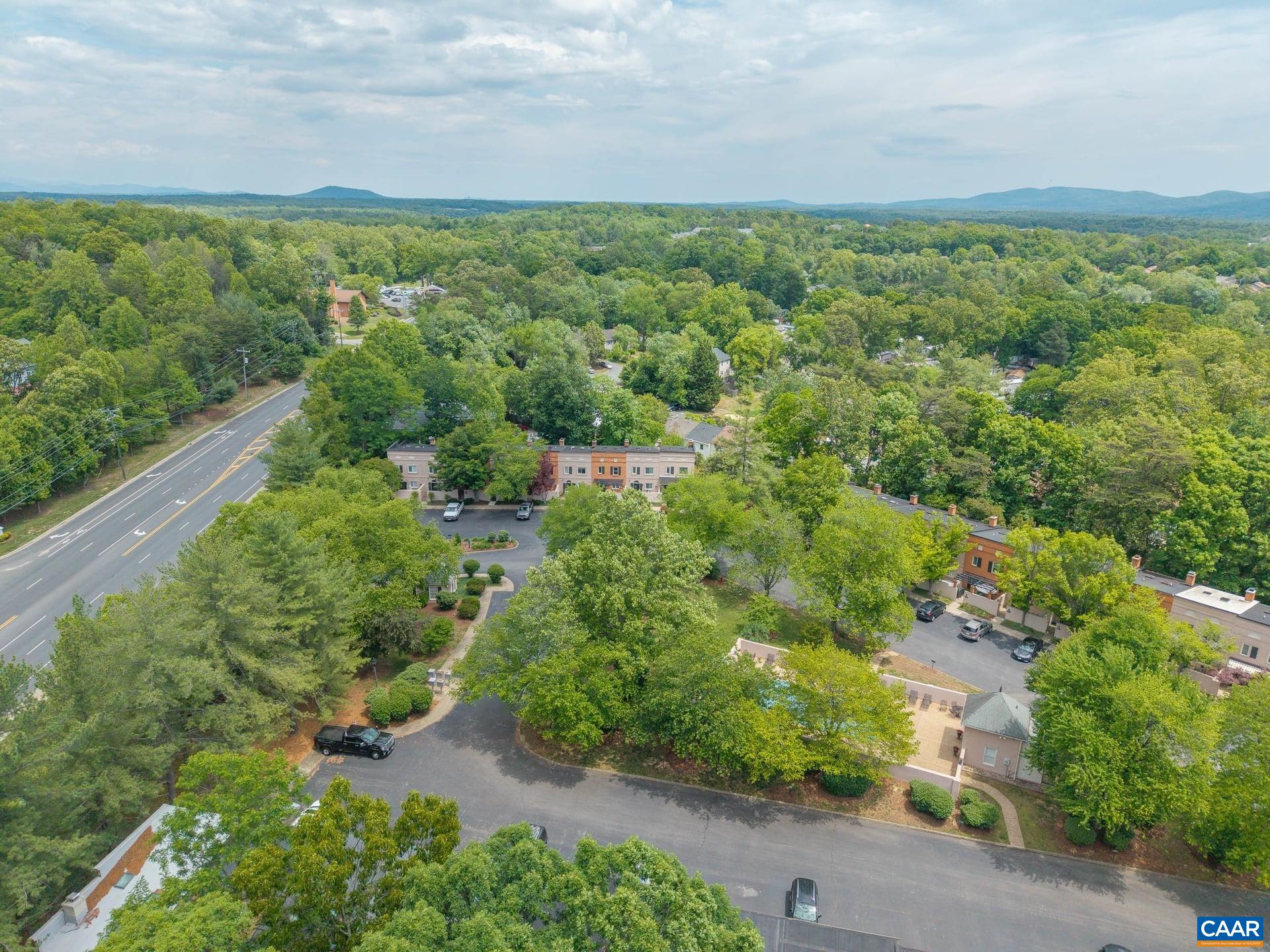 1638 GARDEN CT, CHARLOTTESVILLE, Virginia 22901, 2 Bedrooms Bedrooms, ,2 BathroomsBathrooms,Residential,1638 GARDEN CT,677275 MLS # 677275