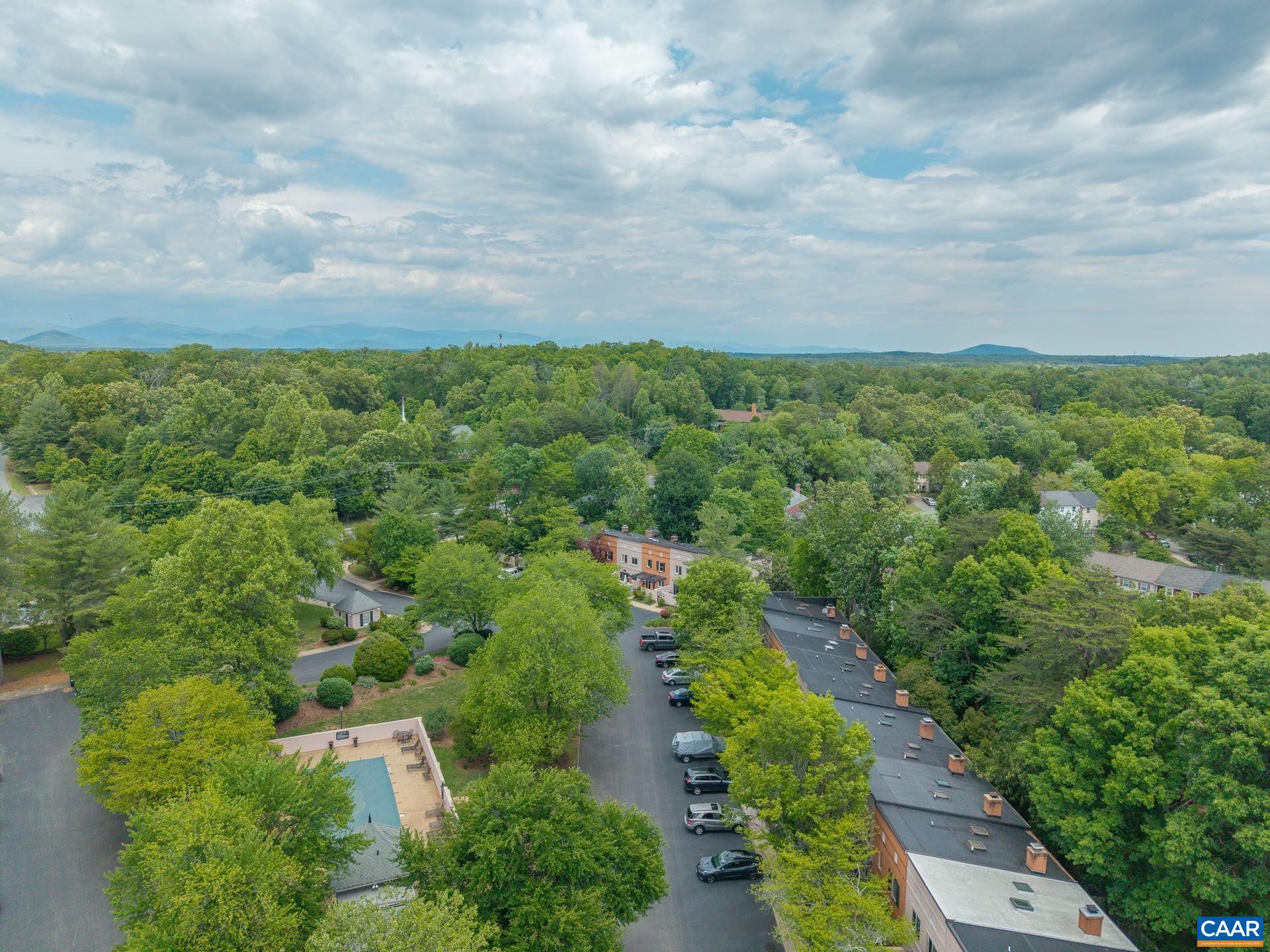 1638 GARDEN CT, CHARLOTTESVILLE, Virginia 22901, 2 Bedrooms Bedrooms, ,2 BathroomsBathrooms,Residential,1638 GARDEN CT,677275 MLS # 677275