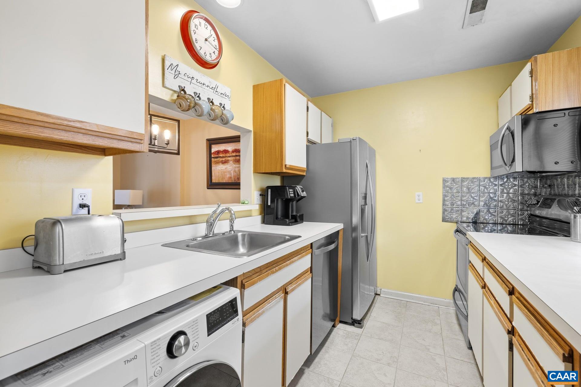 1638 GARDEN CT, CHARLOTTESVILLE, Virginia 22901, 2 Bedrooms Bedrooms, ,2 BathroomsBathrooms,Residential,1638 GARDEN CT,677275 MLS # 677275
