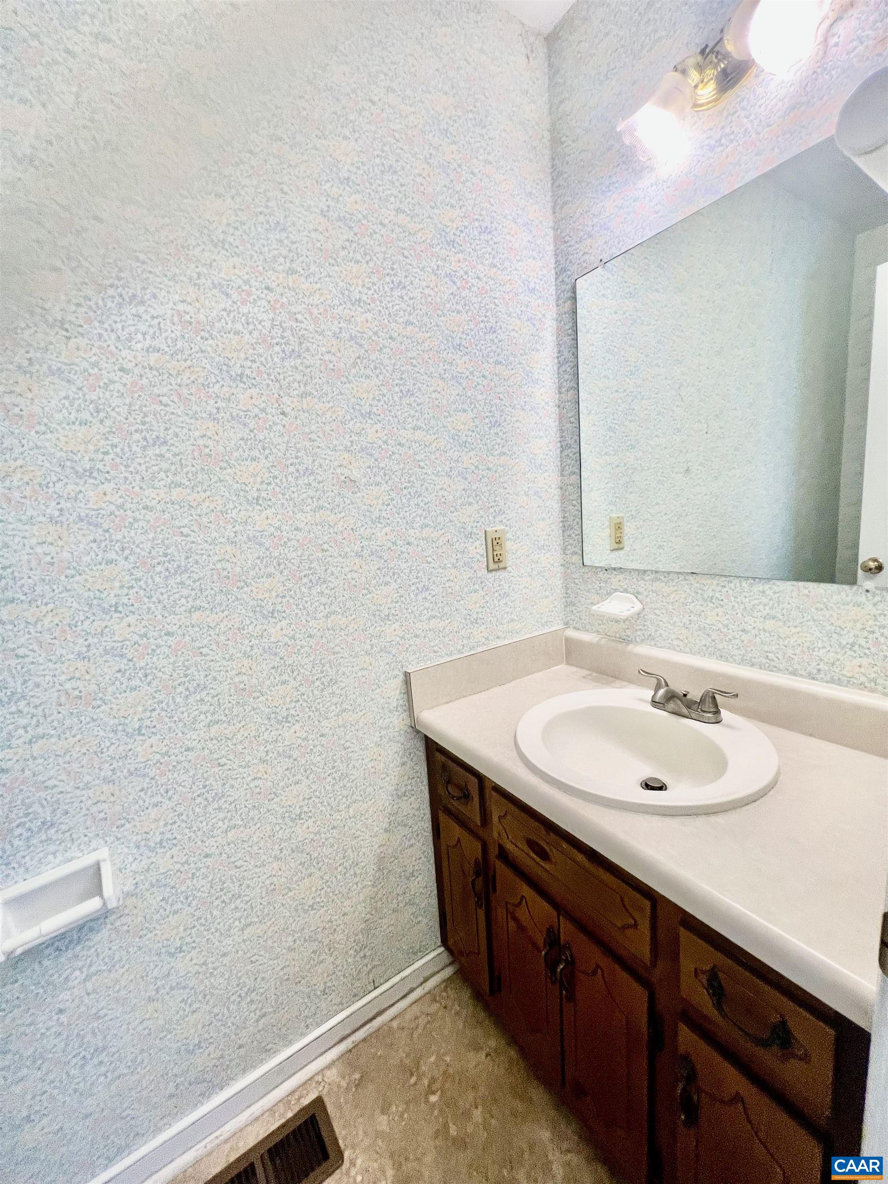 7719 KENTUCKY DERBY DR, MIDLOTHIAN, Virginia 23112, 4 Bedrooms Bedrooms, ,2 BathroomsBathrooms,Residential,7719 KENTUCKY DERBY DR,677277 MLS # 677277 7719 KENTUCKY DERBY DR, MIDLOTHIAN, Virginia 23112, 4 Bedrooms Bedrooms, ,2 BathroomsBathrooms,Residential,7719 KENTUCKY DERBY DR,677277 MLS # 677277