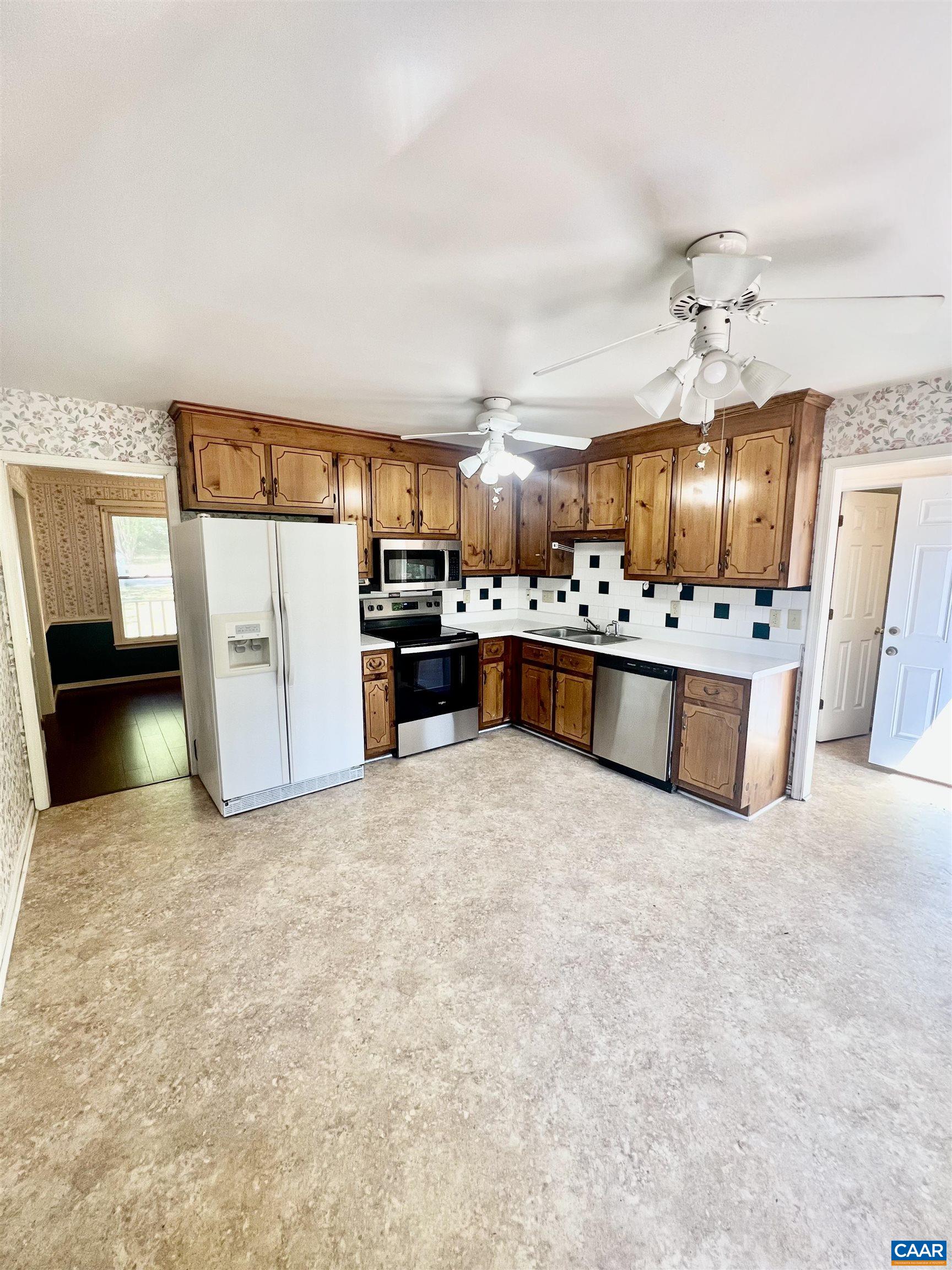 7719 KENTUCKY DERBY DR, MIDLOTHIAN, Virginia 23112, 4 Bedrooms Bedrooms, ,2 BathroomsBathrooms,Residential,7719 KENTUCKY DERBY DR,677277 MLS # 677277 7719 KENTUCKY DERBY DR, MIDLOTHIAN, Virginia 23112, 4 Bedrooms Bedrooms, ,2 BathroomsBathrooms,Residential,7719 KENTUCKY DERBY DR,677277 MLS # 677277