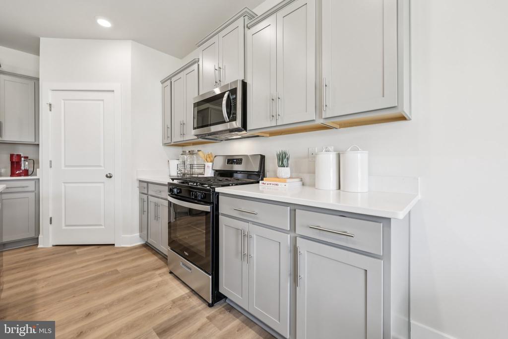 11503 CHALMERS LN, FREDERICKSBURG, Virginia 22407, 5 Bedrooms Bedrooms, ,5 BathroomsBathrooms,Residential,11503 CHALMERS LN,VASP2040278 MLS # VASP2040278