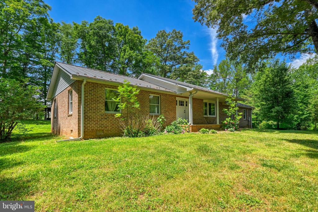 321 WILLOW OAK LN, BUMPASS, Virginia 23024, 3 Bedrooms Bedrooms, ,2 BathroomsBathrooms,Residential,321 WILLOW OAK LN,VALA2009898 MLS # VALA2009898 321 WILLOW OAK LN, BUMPASS, Virginia 23024, 3 Bedrooms Bedrooms, ,2 BathroomsBathrooms,Residential,321 WILLOW OAK LN,VALA2009898 MLS # VALA2009898