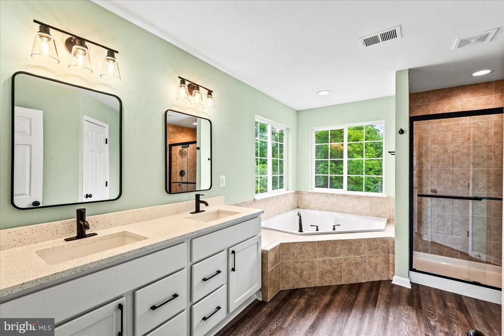 635 HOLLY CREST DR, CULPEPER, Virginia 22701, 4 Bedrooms Bedrooms, ,6 BathroomsBathrooms,Residential,635 HOLLY CREST DR,VACU2013672 MLS # VACU2013672 635 HOLLY CREST DR, CULPEPER, Virginia 22701, 4 Bedrooms Bedrooms, ,6 BathroomsBathrooms,Residential,635 HOLLY CREST DR,VACU2013672 MLS # VACU2013672