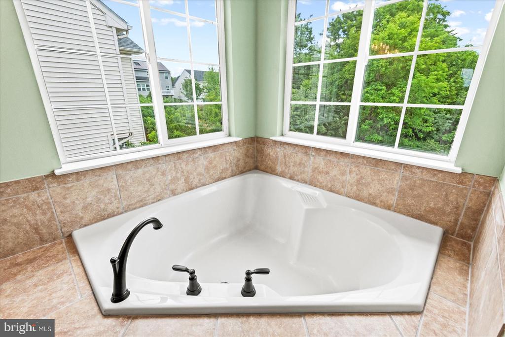 635 HOLLY CREST DR, CULPEPER, Virginia 22701, 4 Bedrooms Bedrooms, ,6 BathroomsBathrooms,Residential,635 HOLLY CREST DR,VACU2013672 MLS # VACU2013672 635 HOLLY CREST DR, CULPEPER, Virginia 22701, 4 Bedrooms Bedrooms, ,6 BathroomsBathrooms,Residential,635 HOLLY CREST DR,VACU2013672 MLS # VACU2013672