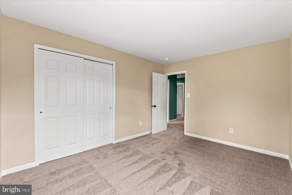 635 HOLLY CREST DR, CULPEPER, Virginia 22701, 4 Bedrooms Bedrooms, ,6 BathroomsBathrooms,Residential,635 HOLLY CREST DR,VACU2013672 MLS # VACU2013672 635 HOLLY CREST DR, CULPEPER, Virginia 22701, 4 Bedrooms Bedrooms, ,6 BathroomsBathrooms,Residential,635 HOLLY CREST DR,VACU2013672 MLS # VACU2013672