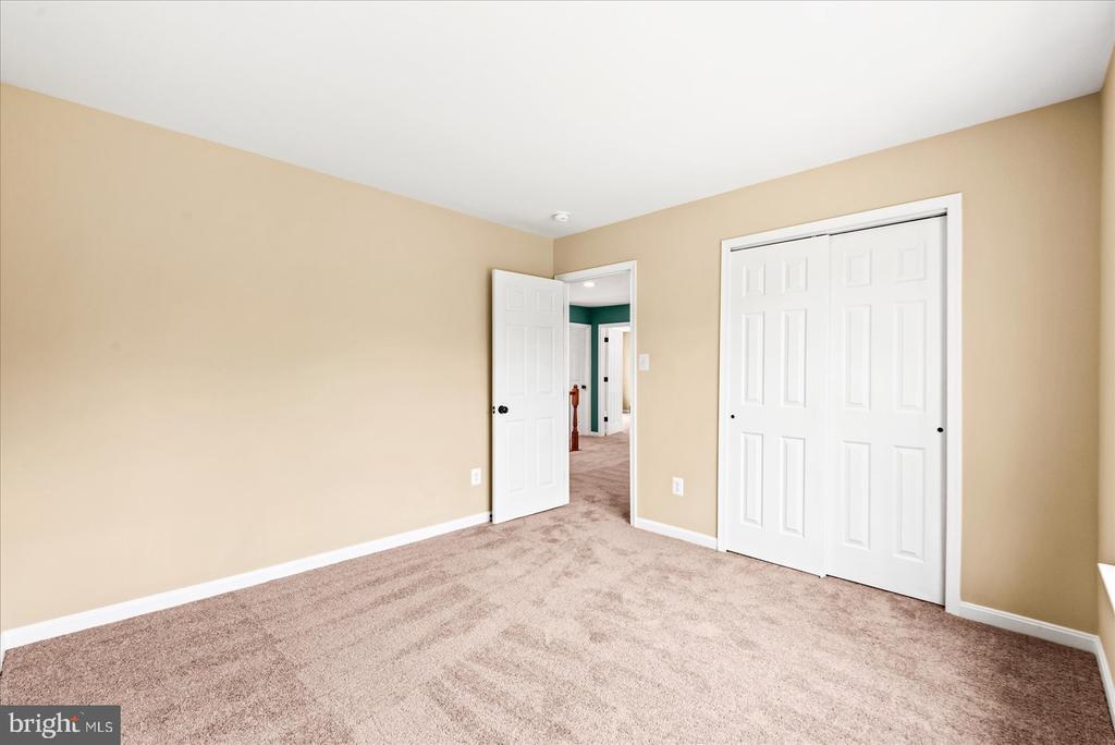 635 HOLLY CREST DR, CULPEPER, Virginia 22701, 4 Bedrooms Bedrooms, ,6 BathroomsBathrooms,Residential,635 HOLLY CREST DR,VACU2013672 MLS # VACU2013672 635 HOLLY CREST DR, CULPEPER, Virginia 22701, 4 Bedrooms Bedrooms, ,6 BathroomsBathrooms,Residential,635 HOLLY CREST DR,VACU2013672 MLS # VACU2013672