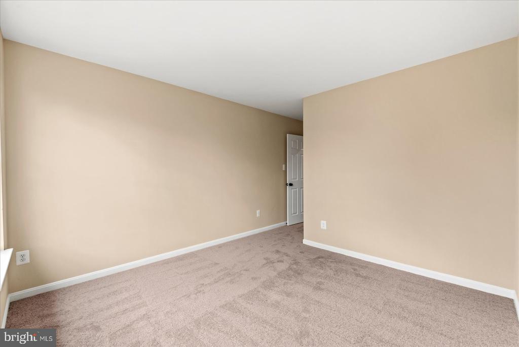635 HOLLY CREST DR, CULPEPER, Virginia 22701, 4 Bedrooms Bedrooms, ,6 BathroomsBathrooms,Residential,635 HOLLY CREST DR,VACU2013672 MLS # VACU2013672 635 HOLLY CREST DR, CULPEPER, Virginia 22701, 4 Bedrooms Bedrooms, ,6 BathroomsBathrooms,Residential,635 HOLLY CREST DR,VACU2013672 MLS # VACU2013672