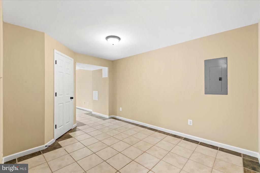 635 HOLLY CREST DR, CULPEPER, Virginia 22701, 4 Bedrooms Bedrooms, ,6 BathroomsBathrooms,Residential,635 HOLLY CREST DR,VACU2013672 MLS # VACU2013672 635 HOLLY CREST DR, CULPEPER, Virginia 22701, 4 Bedrooms Bedrooms, ,6 BathroomsBathrooms,Residential,635 HOLLY CREST DR,VACU2013672 MLS # VACU2013672