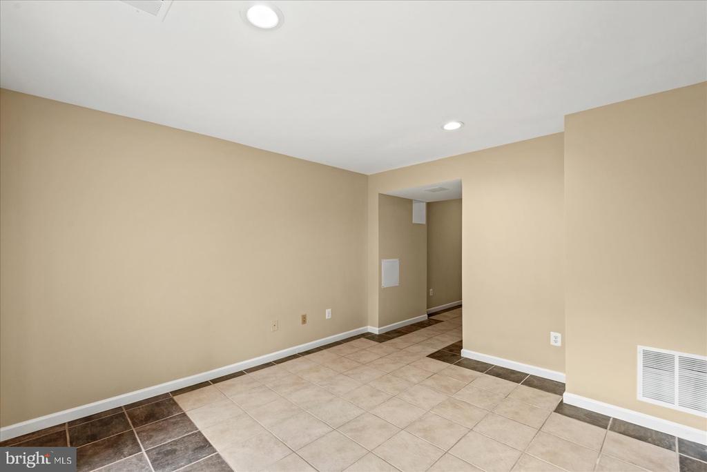 635 HOLLY CREST DR, CULPEPER, Virginia 22701, 4 Bedrooms Bedrooms, ,6 BathroomsBathrooms,Residential,635 HOLLY CREST DR,VACU2013672 MLS # VACU2013672 635 HOLLY CREST DR, CULPEPER, Virginia 22701, 4 Bedrooms Bedrooms, ,6 BathroomsBathrooms,Residential,635 HOLLY CREST DR,VACU2013672 MLS # VACU2013672