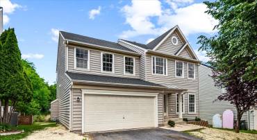 635 HOLLY CREST DR, CULPEPER, Virginia 22701, 4 Bedrooms Bedrooms, ,6 BathroomsBathrooms,Residential,635 HOLLY CREST DR,VACU2013672 MLS # VACU2013672