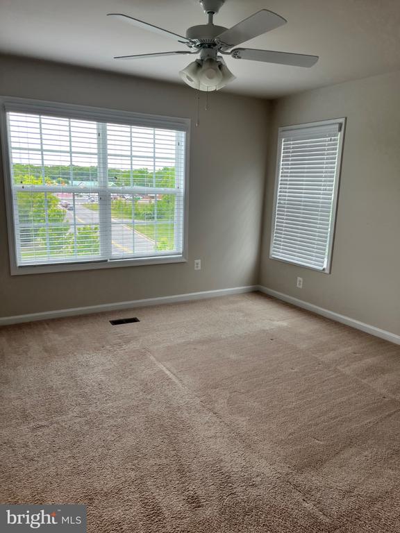 12103 BOWLING FARM CT, FREDERICKSBURG, Virginia 22407, 3 Bedrooms Bedrooms, ,2 BathroomsBathrooms,Residential,12103 BOWLING FARM CT,VASP2041904 MLS # VASP2041904