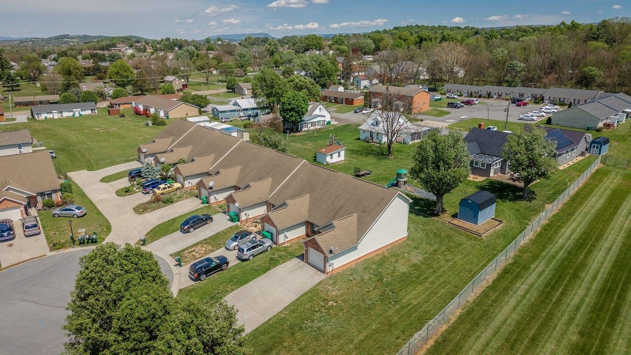 135 ALGER LN, BROADWAY, Virginia 22815, 3 Bedrooms Bedrooms, ,2 BathroomsBathrooms,Residential,135 ALGER LN,676681 MLS # 676681 135 ALGER LN, BROADWAY, Virginia 22815, 3 Bedrooms Bedrooms, ,2 BathroomsBathrooms,Residential,135 ALGER LN,676681 MLS # 676681