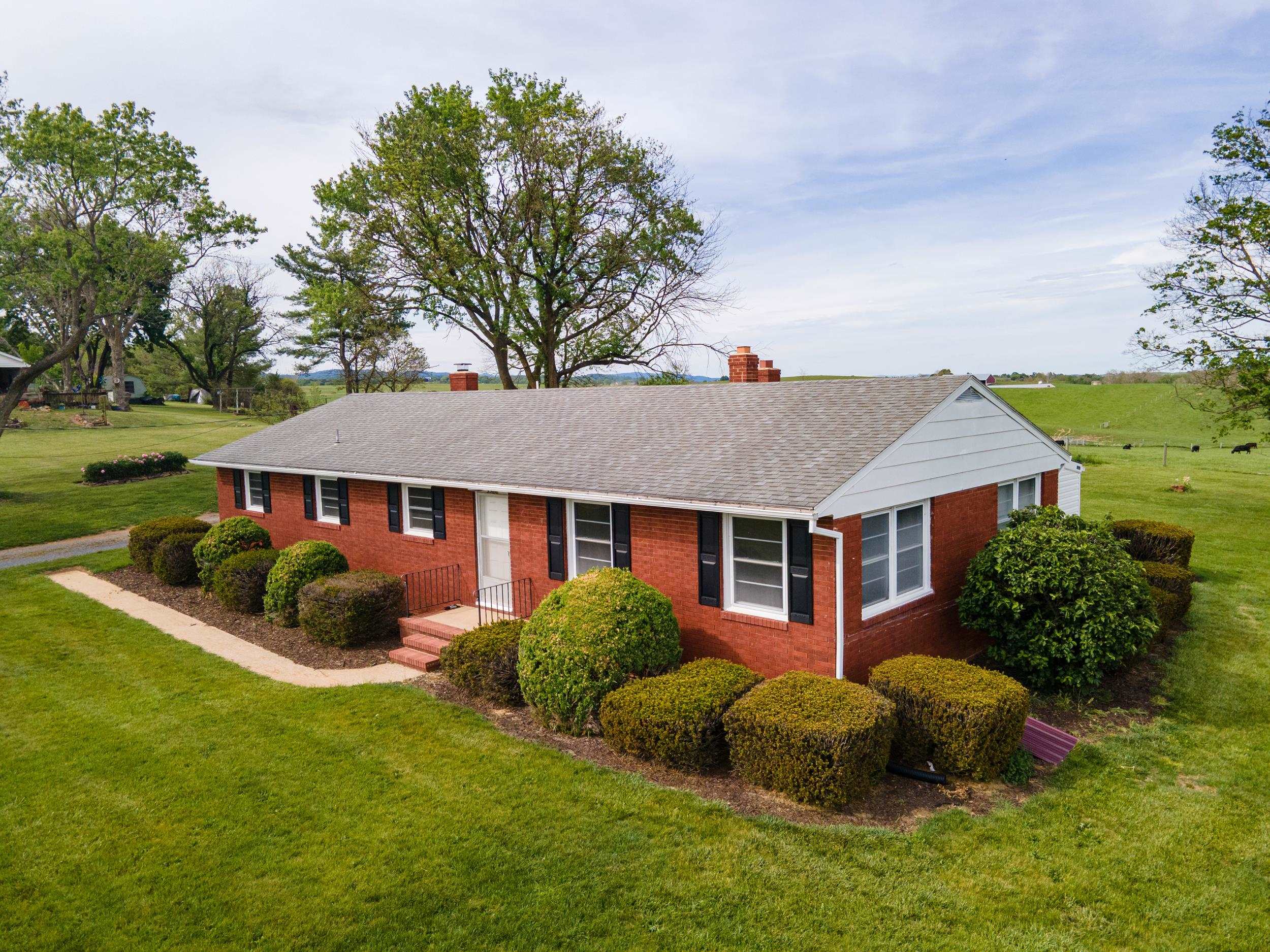 3568 BRENNEMAN CHURCH RD, ROCKINGHAM, Virginia 22802, 3 Bedrooms Bedrooms, ,2 BathroomsBathrooms,Residential,3568 BRENNEMAN CHURCH RD,677283 MLS # 677283