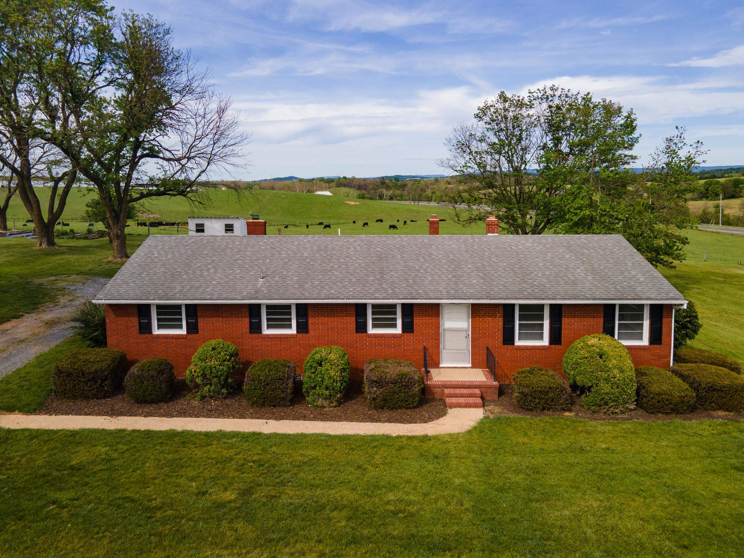 3568 BRENNEMAN CHURCH RD, ROCKINGHAM, Virginia 22802, 3 Bedrooms Bedrooms, ,2 BathroomsBathrooms,Residential,3568 BRENNEMAN CHURCH RD,677283 MLS # 677283
