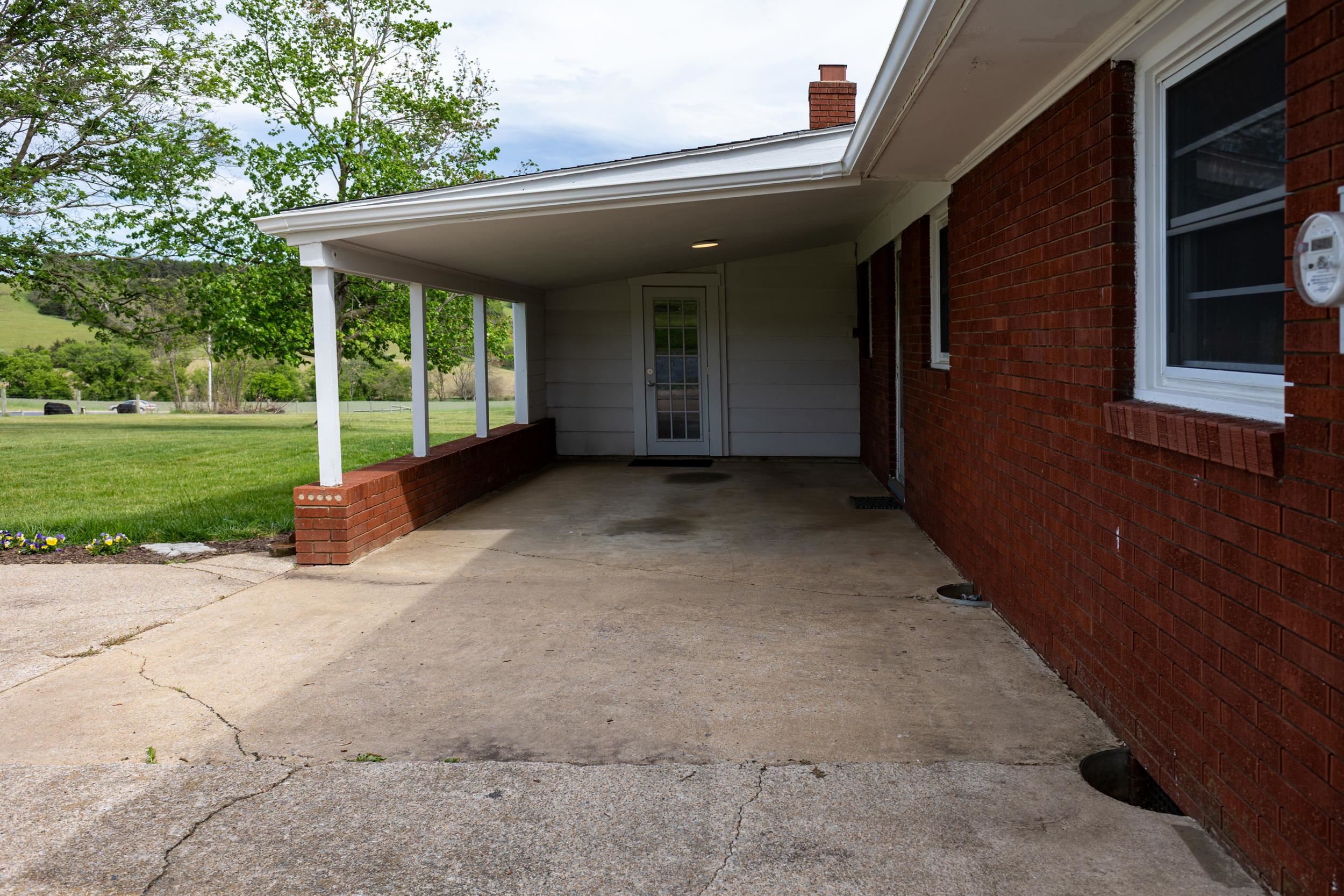 3568 BRENNEMAN CHURCH RD, ROCKINGHAM, Virginia 22802, 3 Bedrooms Bedrooms, ,2 BathroomsBathrooms,Residential,3568 BRENNEMAN CHURCH RD,677283 MLS # 677283