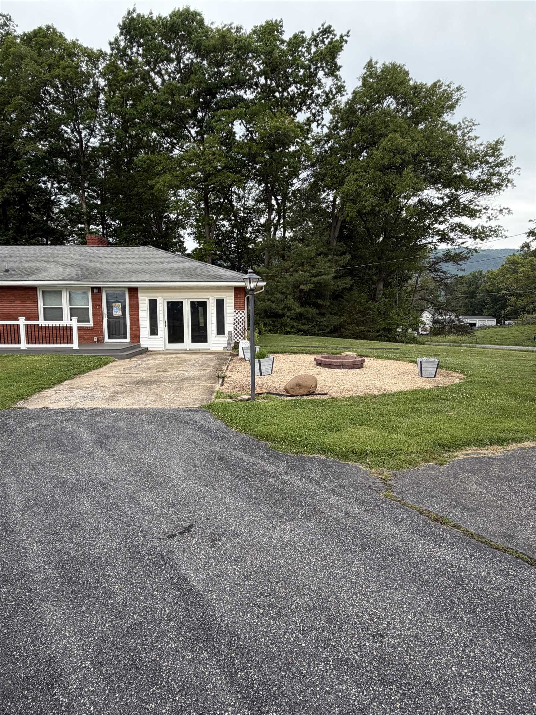 1335 RINACAS CORNER RD, SHENANDOAH, Virginia 22849, 3 Bedrooms Bedrooms, ,1 BathroomBathrooms,Residential,1335 RINACAS CORNER RD,677296 MLS # 677296