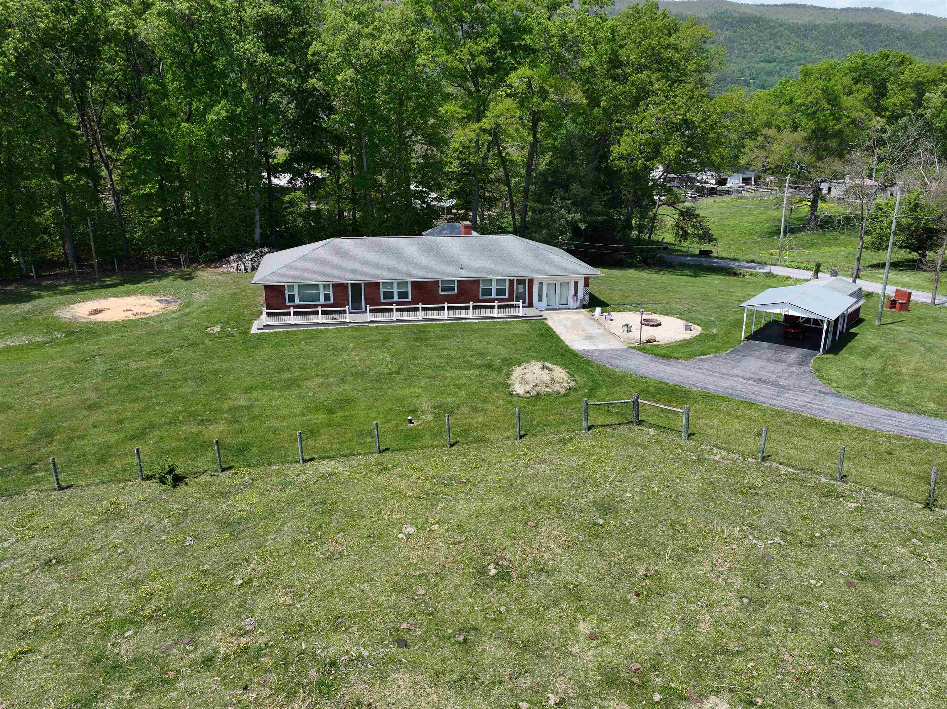 1335 RINACAS CORNER RD, SHENANDOAH, Virginia 22849, 3 Bedrooms Bedrooms, ,1 BathroomBathrooms,Residential,1335 RINACAS CORNER RD,677296 MLS # 677296