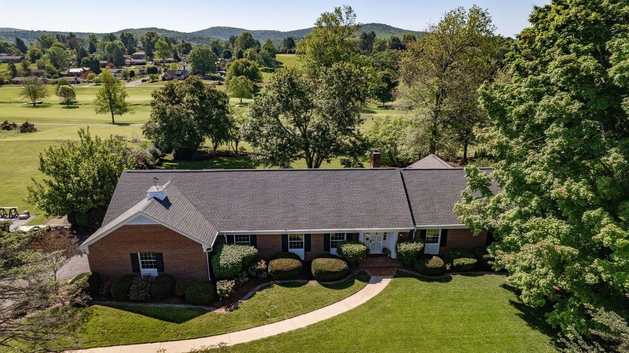 1270 NOVA DR, WAYNESBORO, Virginia 22980, 5 Bedrooms Bedrooms, ,3 BathroomsBathrooms,Residential,1270 NOVA DR,677302 MLS # 677302