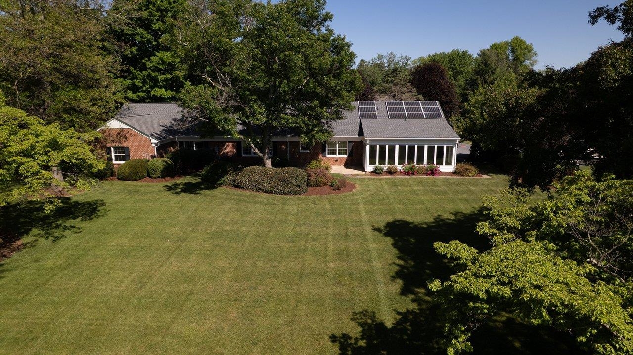 1270 NOVA DR, WAYNESBORO, Virginia 22980, 5 Bedrooms Bedrooms, ,3 BathroomsBathrooms,Residential,1270 NOVA DR,677302 MLS # 677302