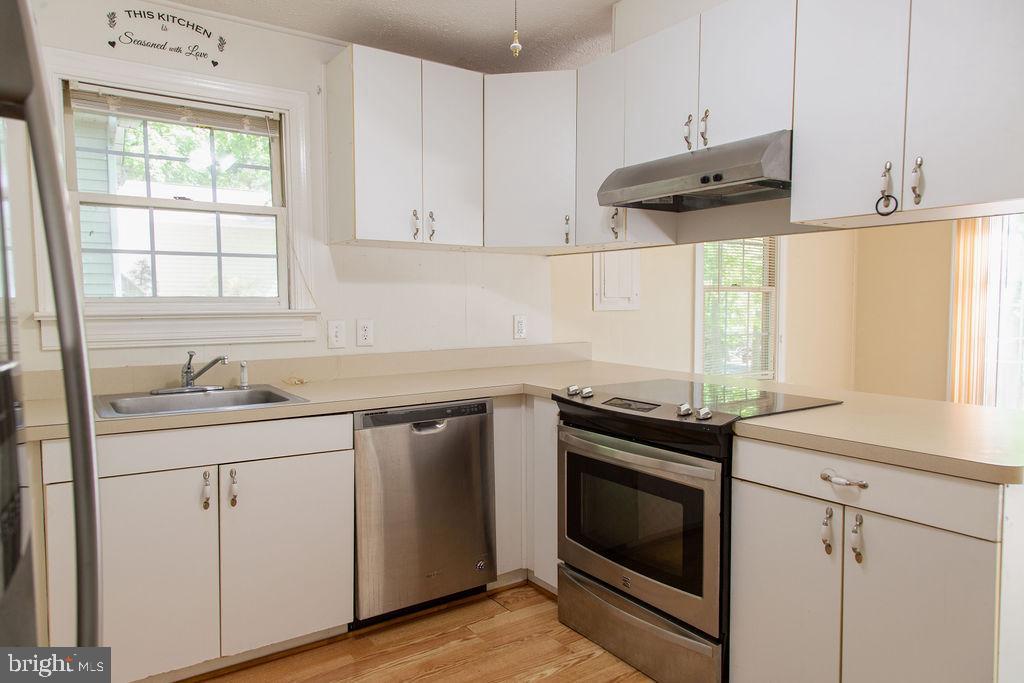 207 CREEKSIDE DR, LOCUST GROVE, Virginia 22508, 3 Bedrooms Bedrooms, ,2 BathroomsBathrooms,Residential,207 CREEKSIDE DR,VAOR2014236 MLS # VAOR2014236