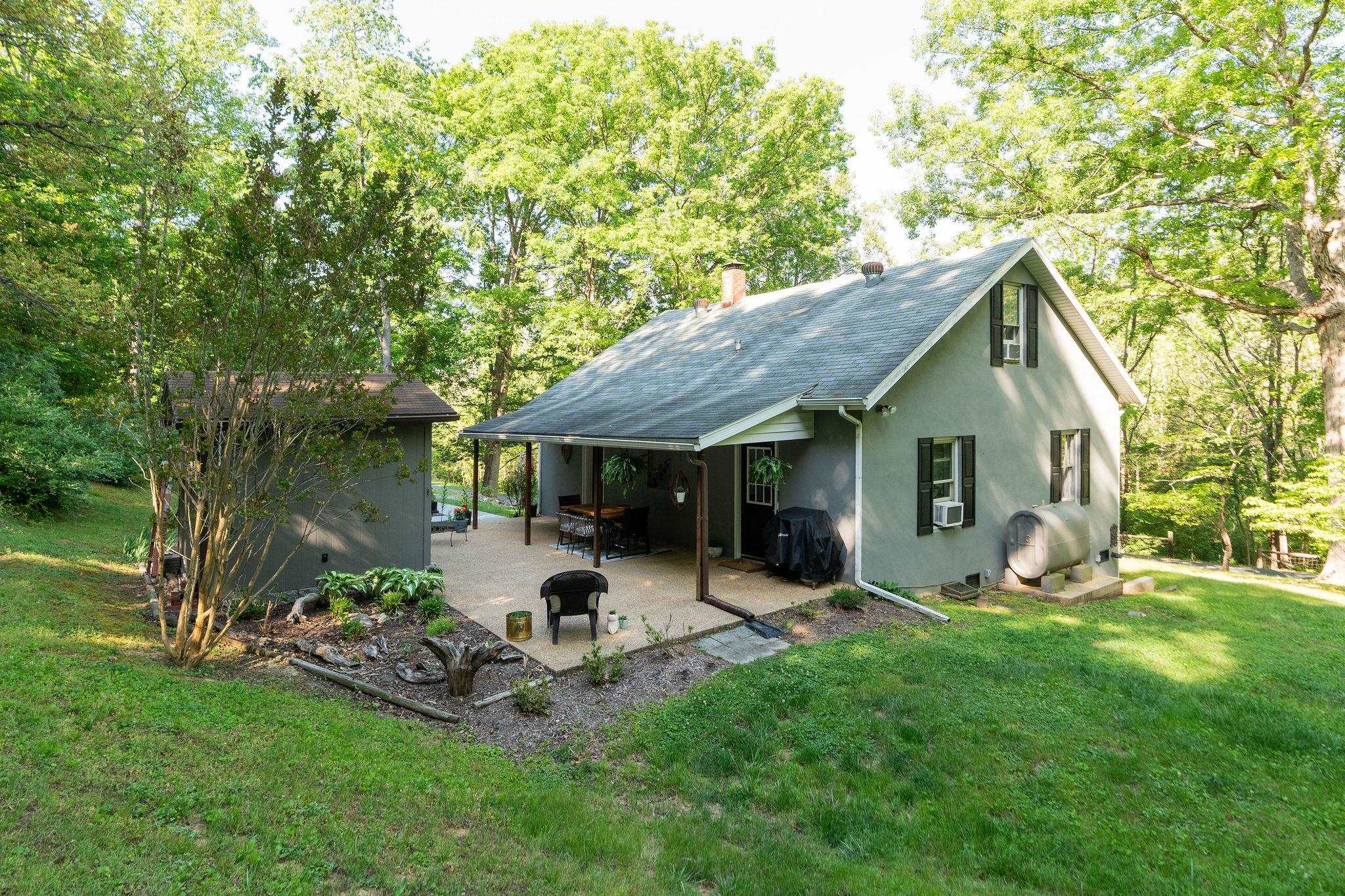 378 FOREST GROVE RD, LEXINGTON, Virginia 24450, 3 Bedrooms Bedrooms, ,1 BathroomBathrooms,Residential,378 FOREST GROVE RD,677317 MLS # 677317
