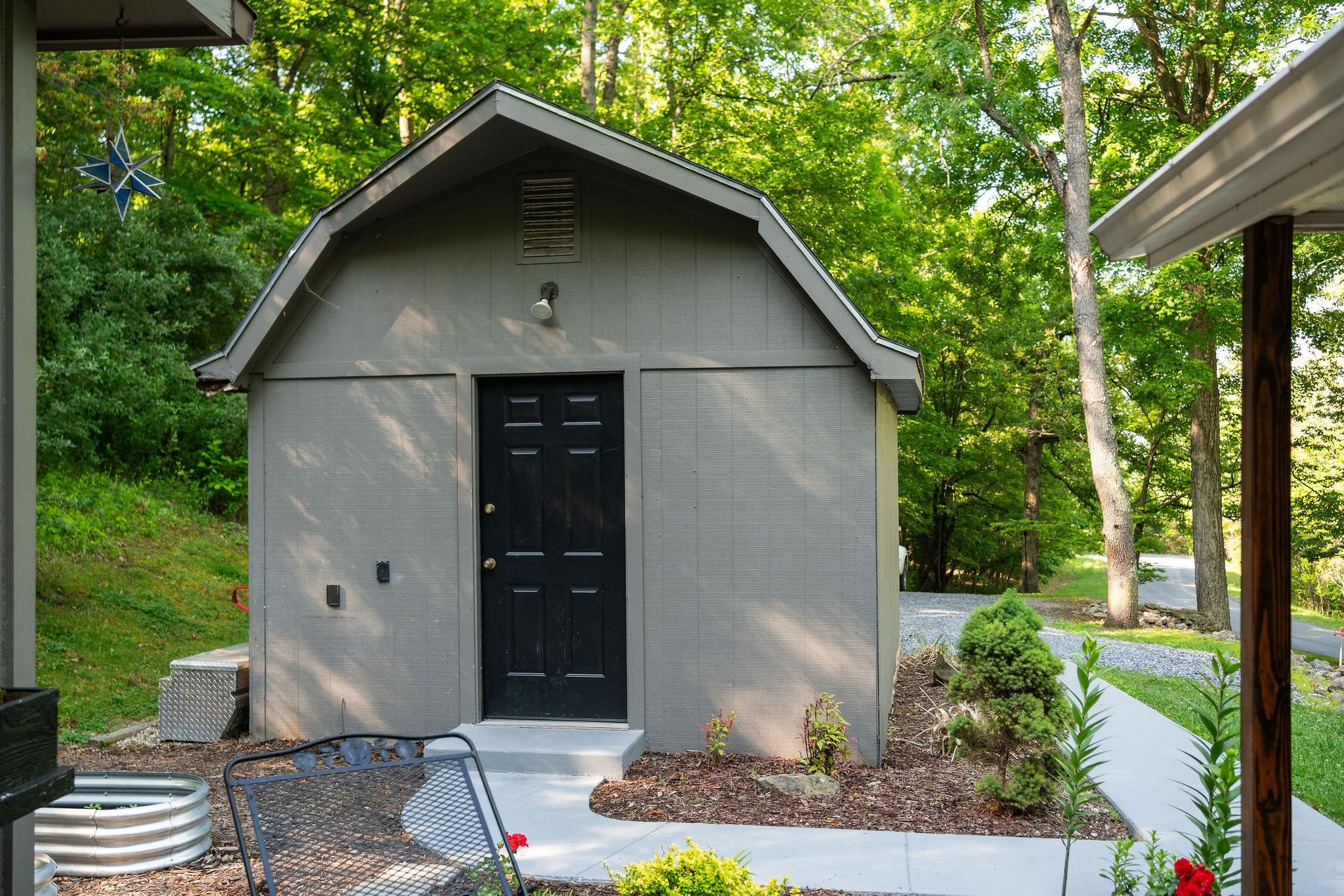 378 FOREST GROVE RD, LEXINGTON, Virginia 24450, 3 Bedrooms Bedrooms, ,1 BathroomBathrooms,Residential,378 FOREST GROVE RD,677317 MLS # 677317