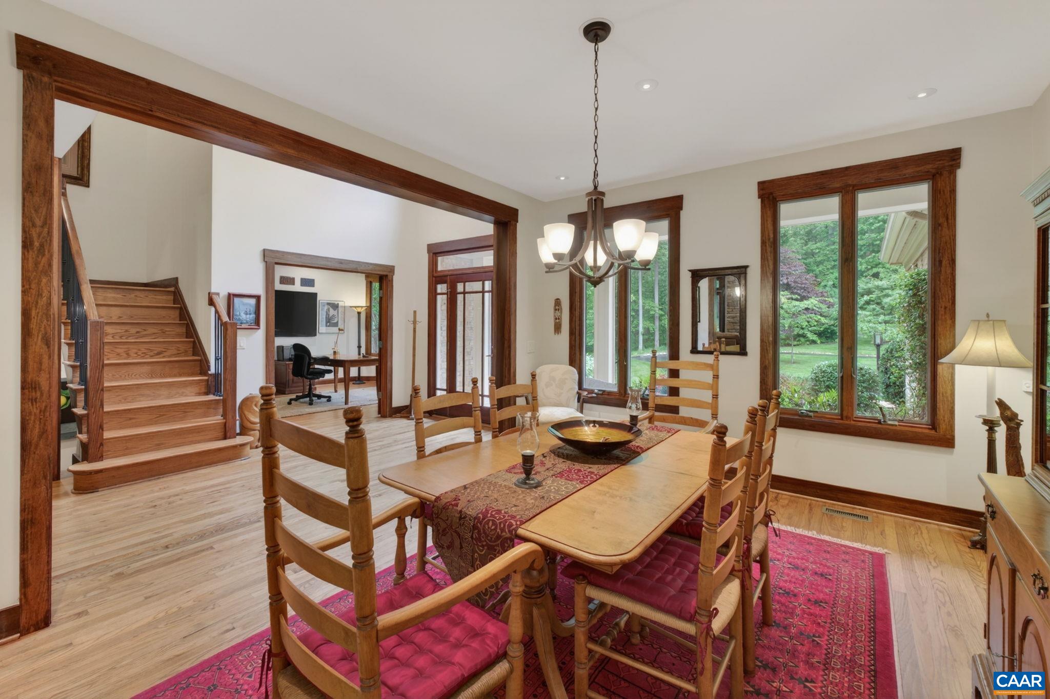 Dining room. Dining room.