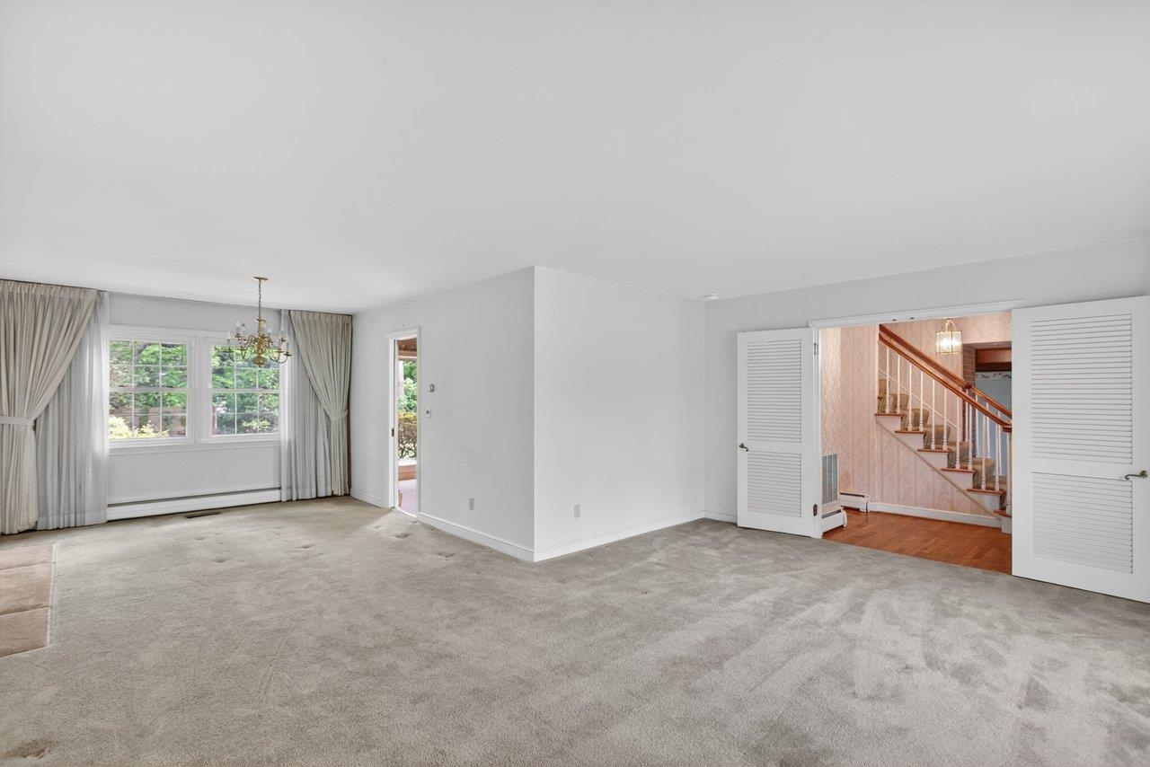 1104 RIDGEWOOD RD, HARRISONBURG, Virginia 22801, 4 Bedrooms Bedrooms, ,2 BathroomsBathrooms,Residential,1104 RIDGEWOOD RD,677319 MLS # 677319