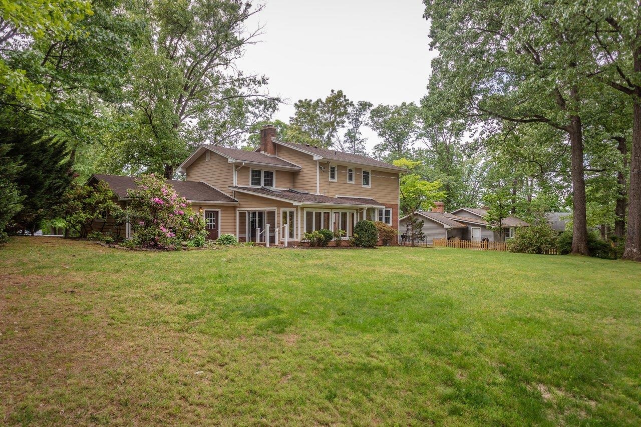 1104 RIDGEWOOD RD, HARRISONBURG, Virginia 22801, 4 Bedrooms Bedrooms, ,2 BathroomsBathrooms,Residential,1104 RIDGEWOOD RD,677319 MLS # 677319
