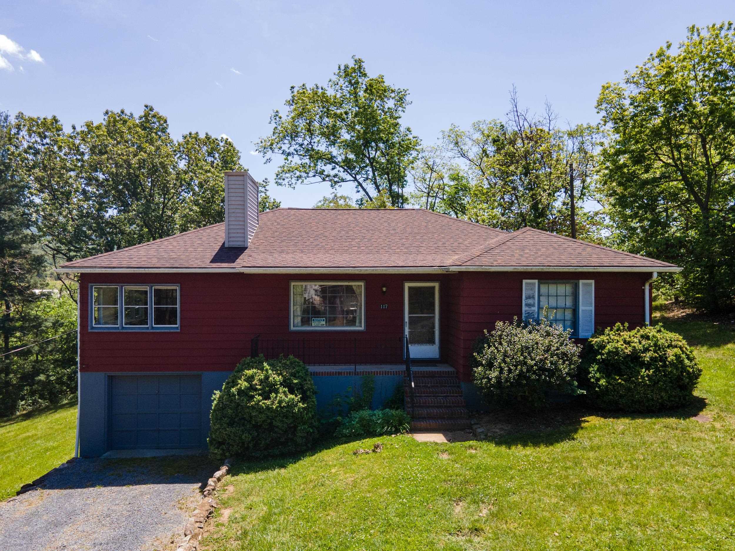 117 GROVE AVE, EDINBURG, Virginia 22824, 3 Bedrooms Bedrooms, ,1 BathroomBathrooms,Residential,117 GROVE AVE,677330 MLS # 677330 117 GROVE AVE, EDINBURG, Virginia 22824, 3 Bedrooms Bedrooms, ,1 BathroomBathrooms,Residential,117 GROVE AVE,677330 MLS # 677330