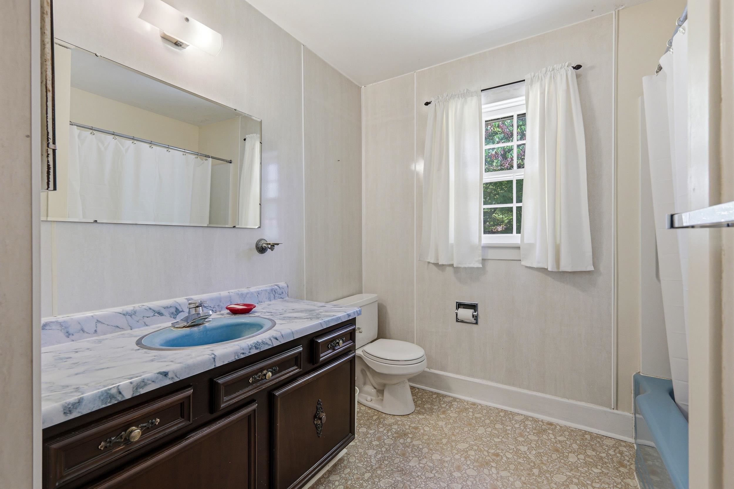 117 GROVE AVE, EDINBURG, Virginia 22824, 3 Bedrooms Bedrooms, ,1 BathroomBathrooms,Residential,117 GROVE AVE,677330 MLS # 677330 117 GROVE AVE, EDINBURG, Virginia 22824, 3 Bedrooms Bedrooms, ,1 BathroomBathrooms,Residential,117 GROVE AVE,677330 MLS # 677330