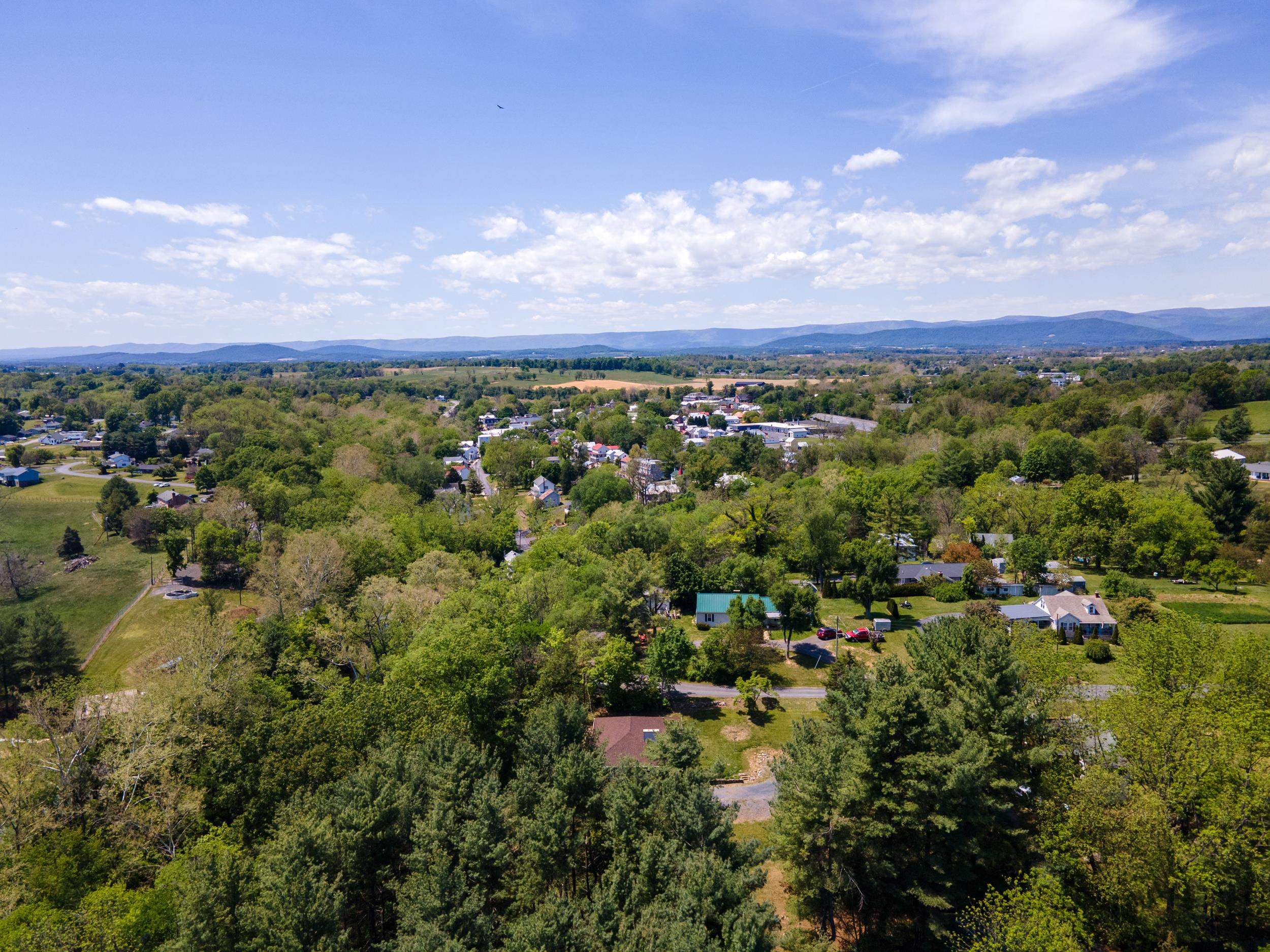 117 GROVE AVE, EDINBURG, Virginia 22824, 3 Bedrooms Bedrooms, ,1 BathroomBathrooms,Residential,117 GROVE AVE,677330 MLS # 677330 117 GROVE AVE, EDINBURG, Virginia 22824, 3 Bedrooms Bedrooms, ,1 BathroomBathrooms,Residential,117 GROVE AVE,677330 MLS # 677330