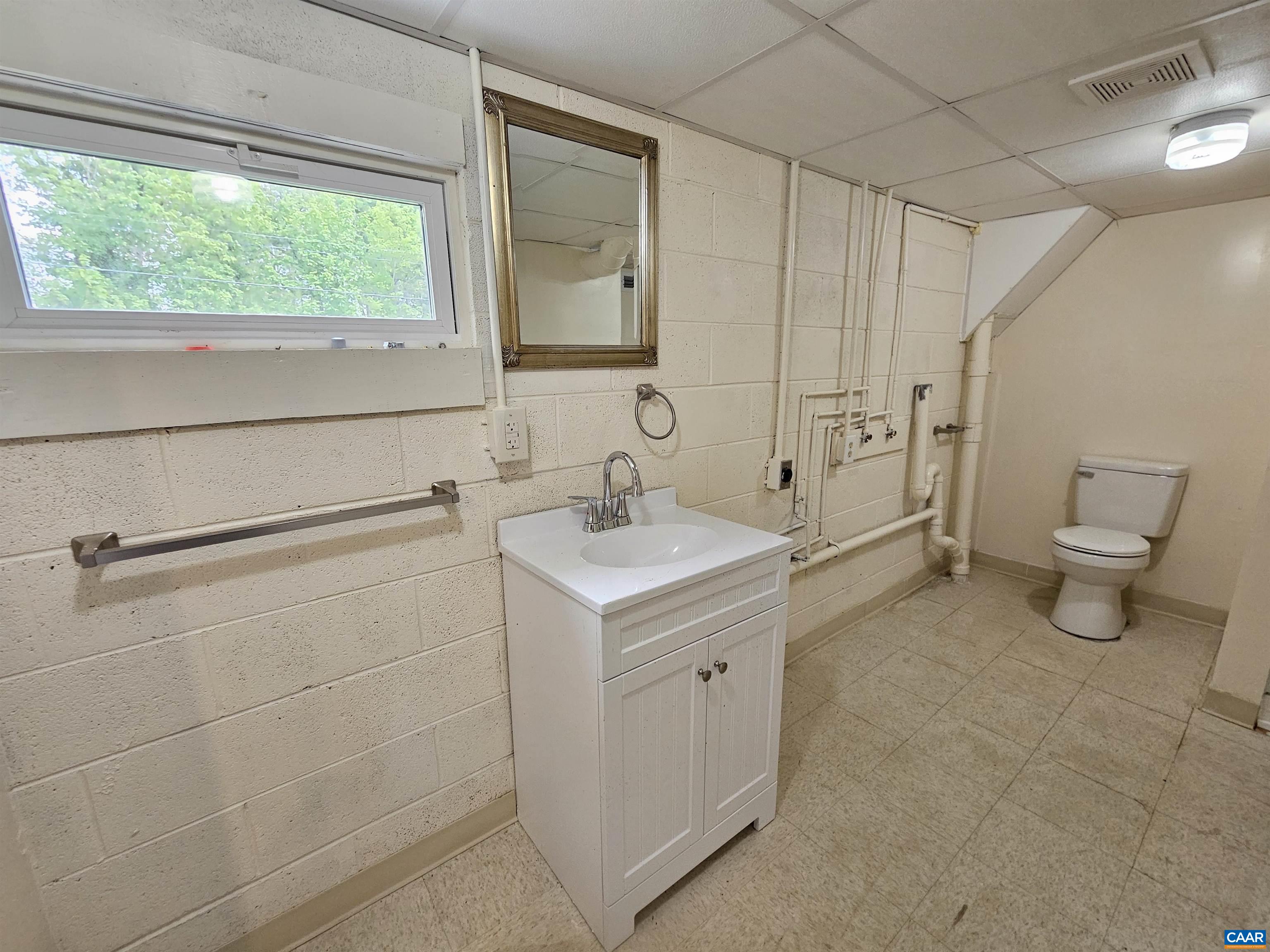 5290 DIXIE HILL RD, BUCKINGHAM, Virginia 23921, 3 Bedrooms Bedrooms, ,2 BathroomsBathrooms,Residential,5290 DIXIE HILL RD,677331 MLS # 677331 5290 DIXIE HILL RD, BUCKINGHAM, Virginia 23921, 3 Bedrooms Bedrooms, ,2 BathroomsBathrooms,Residential,5290 DIXIE HILL RD,677331 MLS # 677331