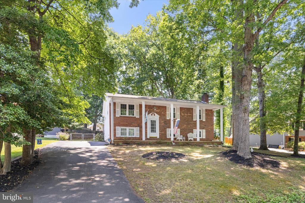 11823 RUTHERFORD DR, FREDERICKSBURG, Virginia 22407, 3 Bedrooms Bedrooms, ,2 BathroomsBathrooms,Residential,11823 RUTHERFORD DR,VASP2042114 MLS # VASP2042114 11823 RUTHERFORD DR, FREDERICKSBURG, Virginia 22407, 3 Bedrooms Bedrooms, ,2 BathroomsBathrooms,Residential,11823 RUTHERFORD DR,VASP2042114 MLS # VASP2042114