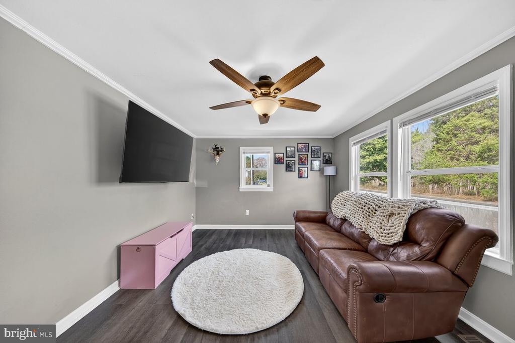 8427 PAMUNKEY RD, SPOTSYLVANIA, Virginia 22551, 3 Bedrooms Bedrooms, ,1 BathroomBathrooms,Residential,8427 PAMUNKEY RD,VASP2042102 MLS # VASP2042102