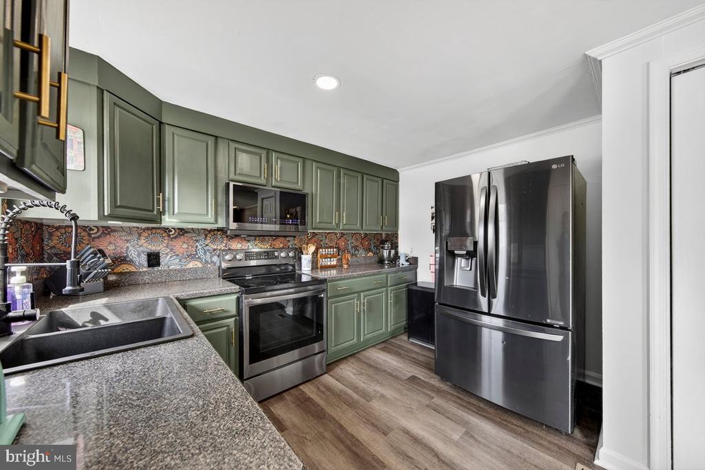 8427 PAMUNKEY RD, SPOTSYLVANIA, Virginia 22551, 3 Bedrooms Bedrooms, ,1 BathroomBathrooms,Residential,8427 PAMUNKEY RD,VASP2042102 MLS # VASP2042102
