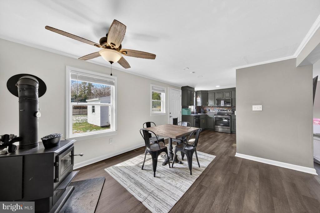 8427 PAMUNKEY RD, SPOTSYLVANIA, Virginia 22551, 3 Bedrooms Bedrooms, ,1 BathroomBathrooms,Residential,8427 PAMUNKEY RD,VASP2042102 MLS # VASP2042102