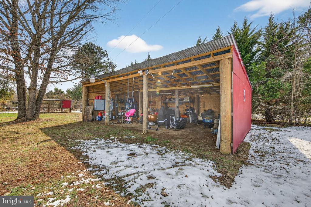 8427 PAMUNKEY RD, SPOTSYLVANIA, Virginia 22551, 3 Bedrooms Bedrooms, ,1 BathroomBathrooms,Residential,8427 PAMUNKEY RD,VASP2042102 MLS # VASP2042102