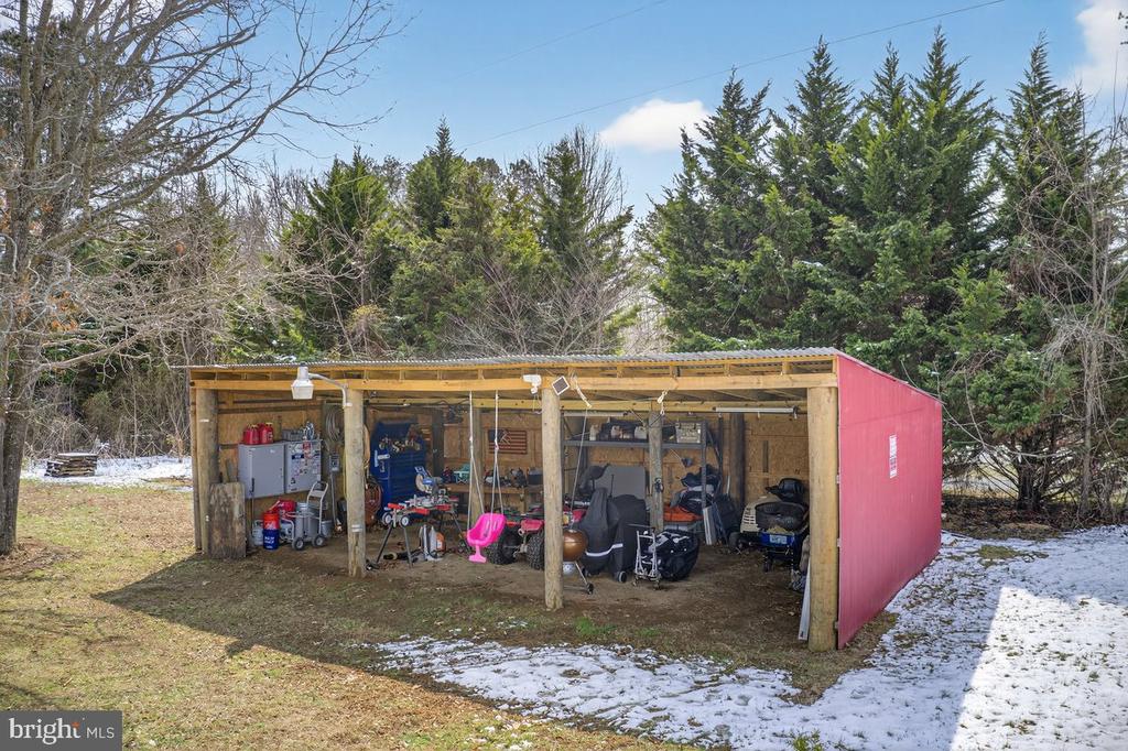 8427 PAMUNKEY RD, SPOTSYLVANIA, Virginia 22551, 3 Bedrooms Bedrooms, ,1 BathroomBathrooms,Residential,8427 PAMUNKEY RD,VASP2042102 MLS # VASP2042102