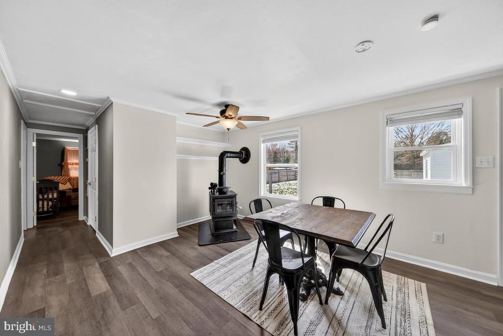8427 PAMUNKEY RD, SPOTSYLVANIA, Virginia 22551, 3 Bedrooms Bedrooms, ,1 BathroomBathrooms,Residential,8427 PAMUNKEY RD,VASP2042102 MLS # VASP2042102