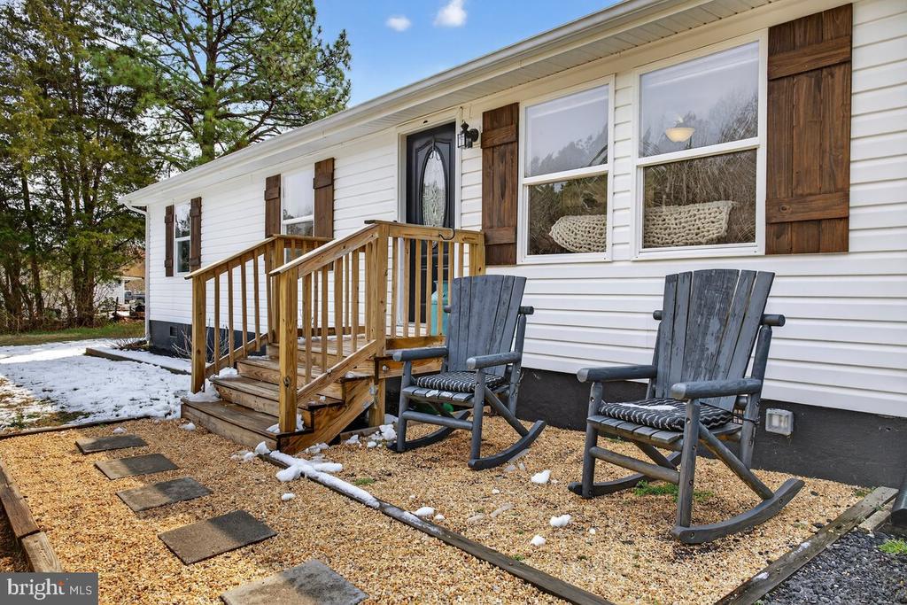8427 PAMUNKEY RD, SPOTSYLVANIA, Virginia 22551, 3 Bedrooms Bedrooms, ,1 BathroomBathrooms,Residential,8427 PAMUNKEY RD,VASP2042102 MLS # VASP2042102