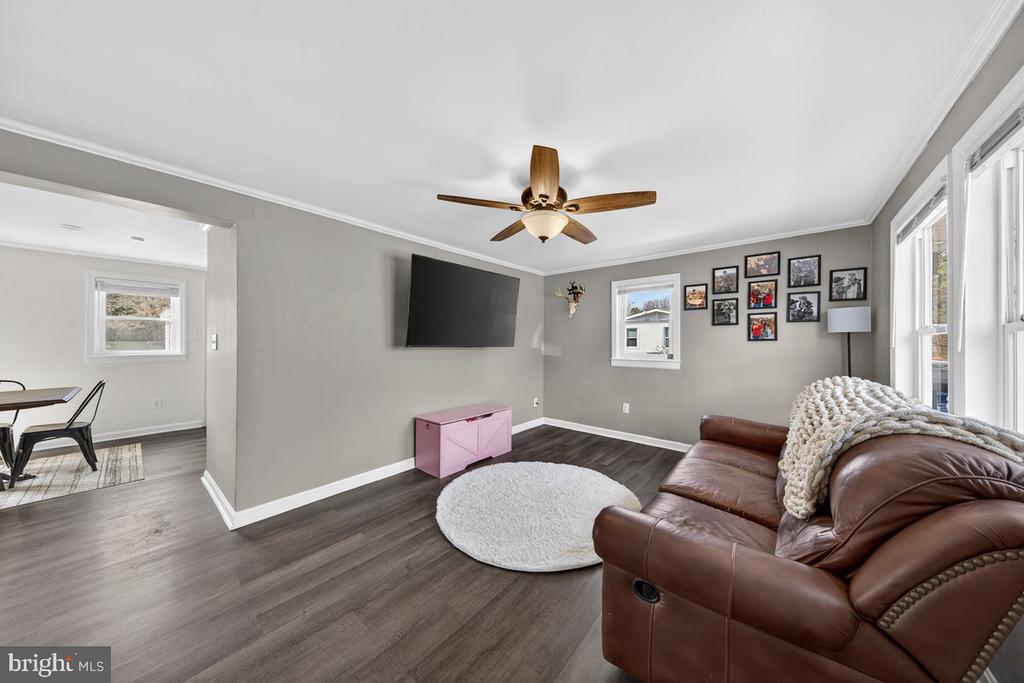 8427 PAMUNKEY RD, SPOTSYLVANIA, Virginia 22551, 3 Bedrooms Bedrooms, ,1 BathroomBathrooms,Residential,8427 PAMUNKEY RD,VASP2042102 MLS # VASP2042102