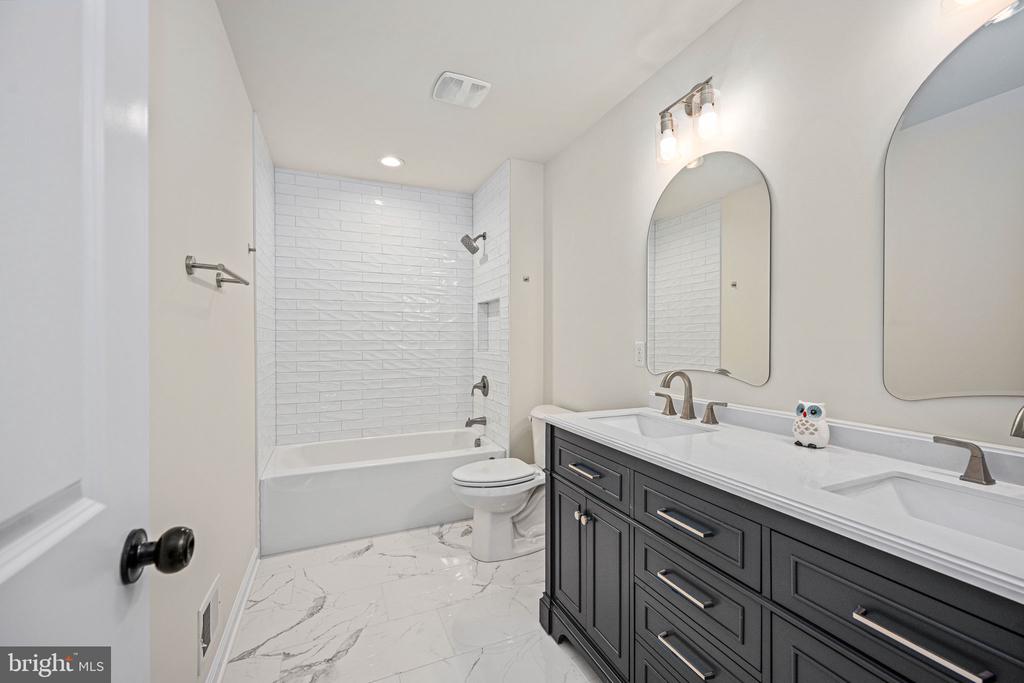 26375 PENNFIELDS DR, ORANGE, Virginia 22960, 4 Bedrooms Bedrooms, ,3 BathroomsBathrooms,Residential,26375 PENNFIELDS DR,VAOR2014242 MLS # VAOR2014242 26375 PENNFIELDS DR, ORANGE, Virginia 22960, 4 Bedrooms Bedrooms, ,3 BathroomsBathrooms,Residential,26375 PENNFIELDS DR,VAOR2014242 MLS # VAOR2014242