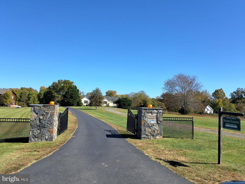 26375 PENNFIELDS DR, ORANGE, Virginia 22960, 4 Bedrooms Bedrooms, ,3 BathroomsBathrooms,Residential,26375 PENNFIELDS DR,VAOR2014242 MLS # VAOR2014242 26375 PENNFIELDS DR, ORANGE, Virginia 22960, 4 Bedrooms Bedrooms, ,3 BathroomsBathrooms,Residential,26375 PENNFIELDS DR,VAOR2014242 MLS # VAOR2014242